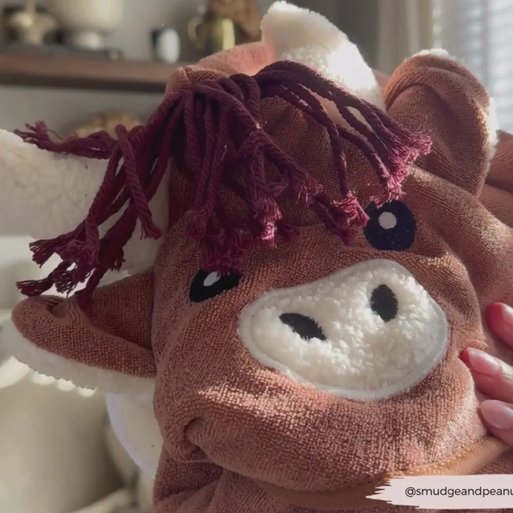 Cocopup Drying Robes ð§-Harold the Highland Cow Drying Robe